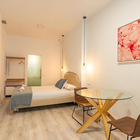 Urbe10 Plaza De La Constucion Premium Loft Lägenhet Málaga Exteriör bild