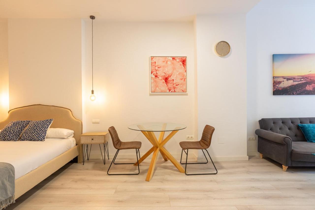 Urbe10 Plaza De La Constucion Premium Loft Lägenhet Málaga Exteriör bild