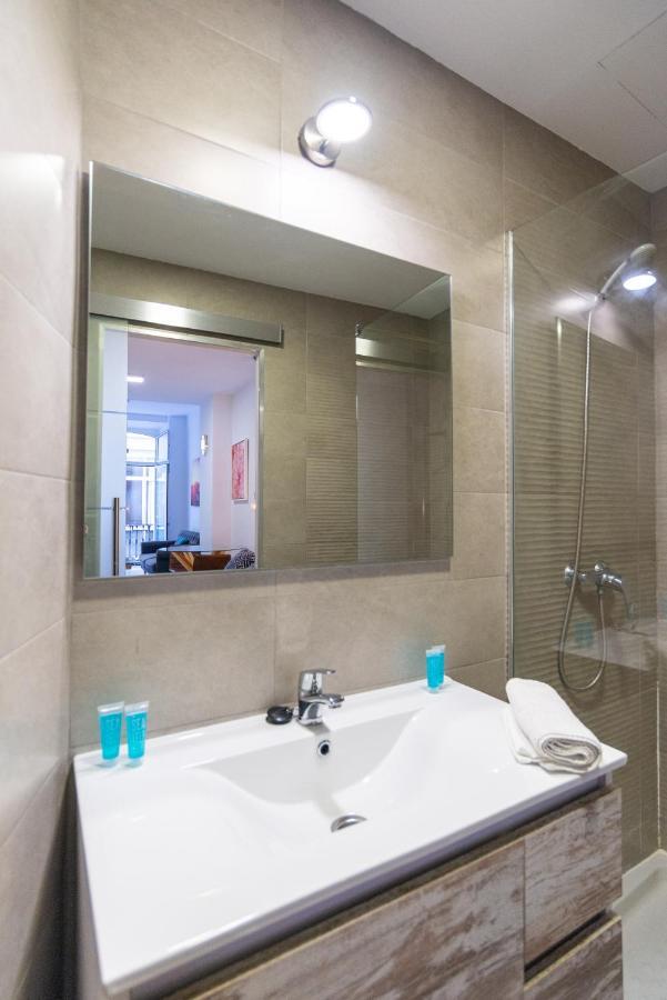 Urbe10 Plaza De La Constucion Premium Loft Lägenhet Málaga Exteriör bild